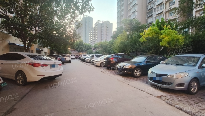 军分区小区外景图