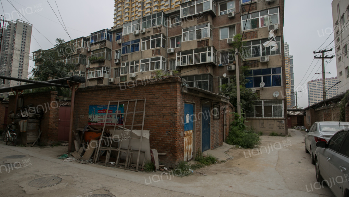 斜街后巷54号院外景图