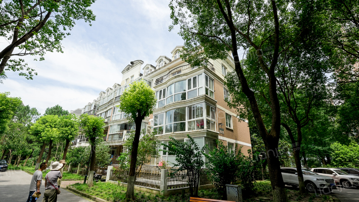 西南名苑外景图