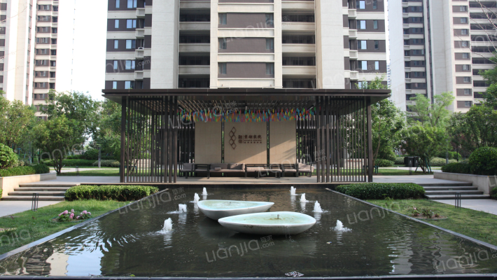 融信望湖宸院外景图