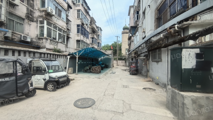 铁货街小区外景图