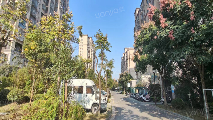 鹏润花园南区外景图