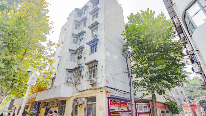 武汉市市政管理局宿舍外景图