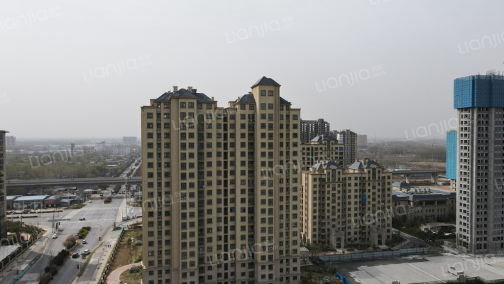 绿城·春江明月外景图