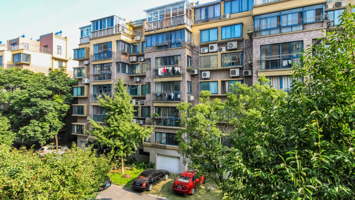 鸿翔浅水湾外景图