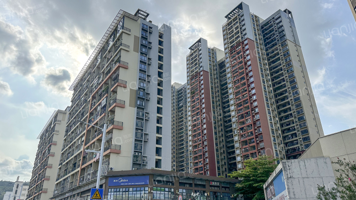 鸿威鸿景华庭北区外景图