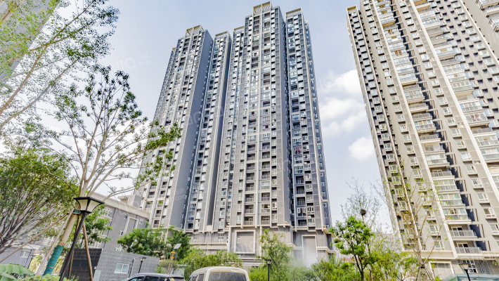 二七新江岸生活广场外景图