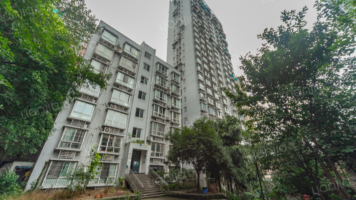 城市阳光外景图