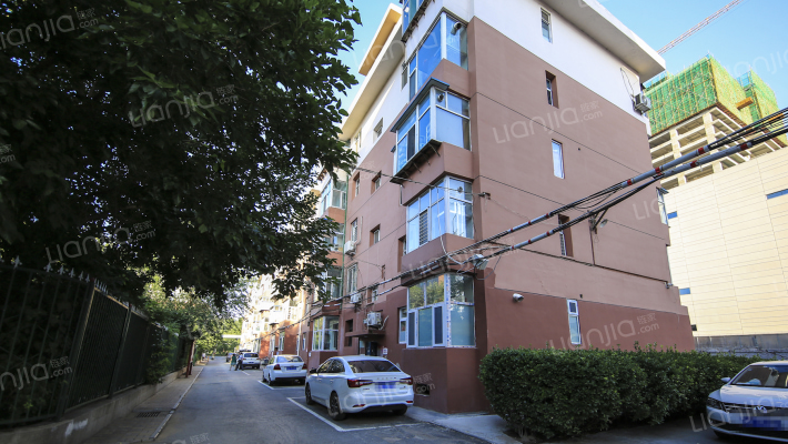 山西省经贸学校宿舍区外景图