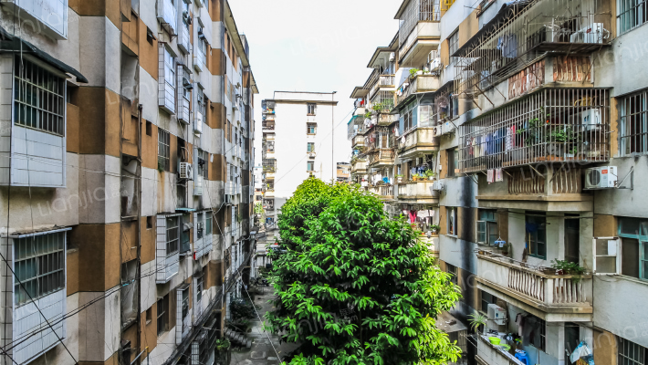 凌铁小区外景图