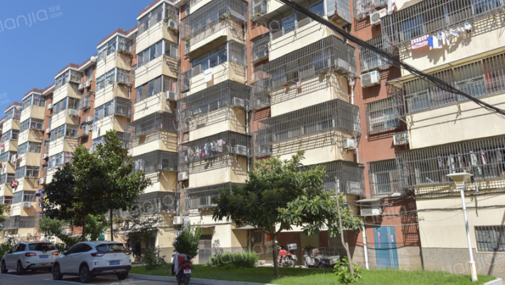 华城小区外景图