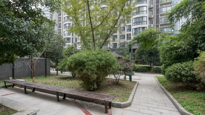 金麓国际商务广场外景图