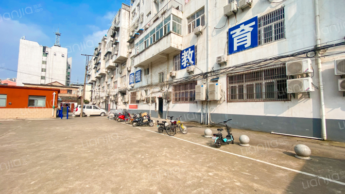 康宏大厦外景图