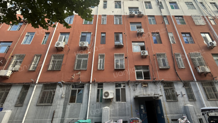 公安街398号外景图