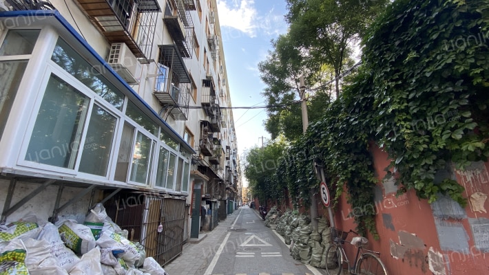 大山子西里外景图