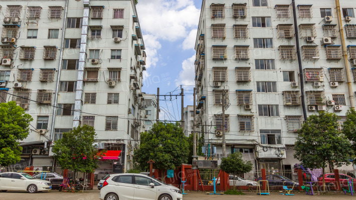 塘西联建小区外景图