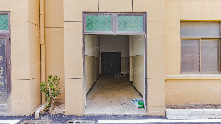 黄色住宅区外景图