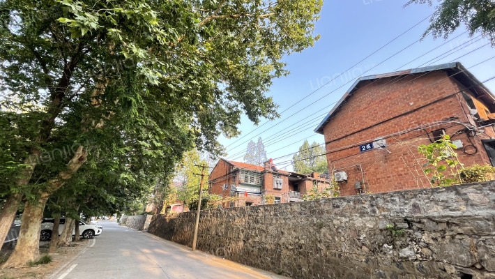 卫东厂生活1区外景图