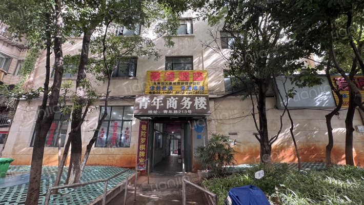 新青年商住楼外景图