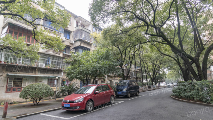 市委党校宿舍外景图