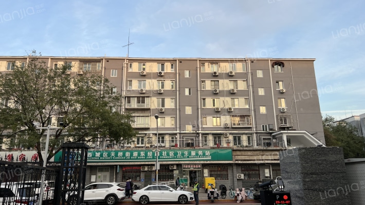 东经路104号院外景图