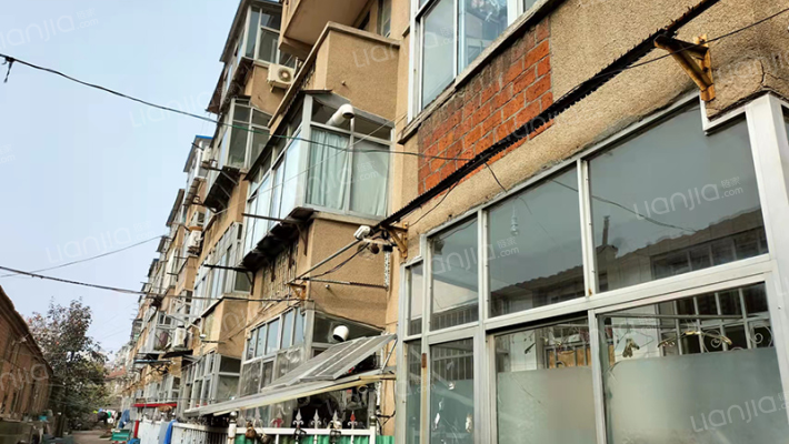 梅花街冬梅巷外景图