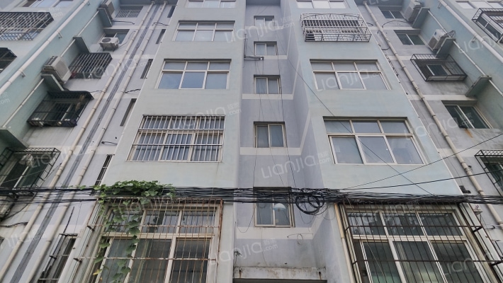 教师进修学校家属院外景图