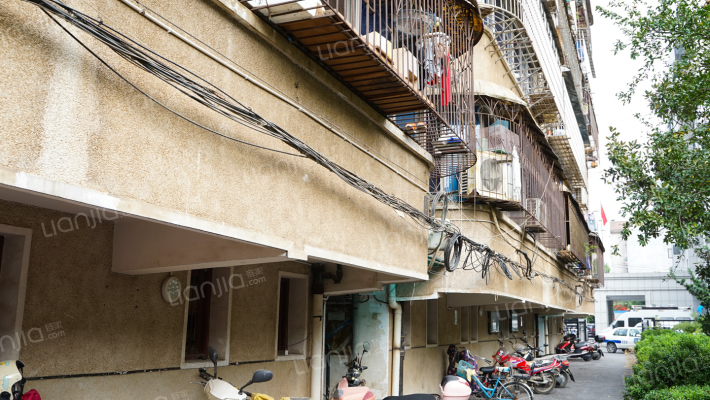 血液中心宿舍外景图