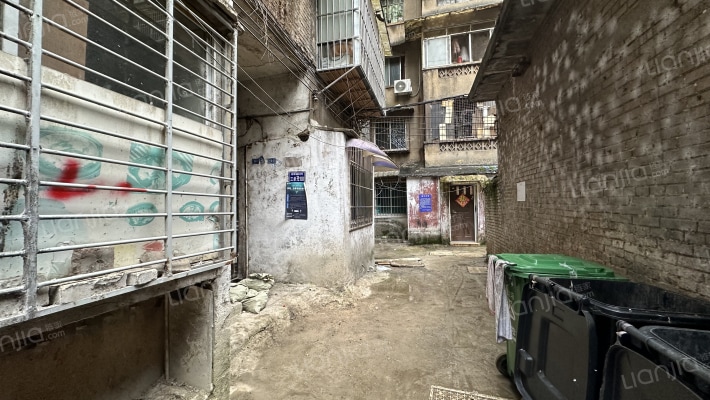香狮路98号外景图
