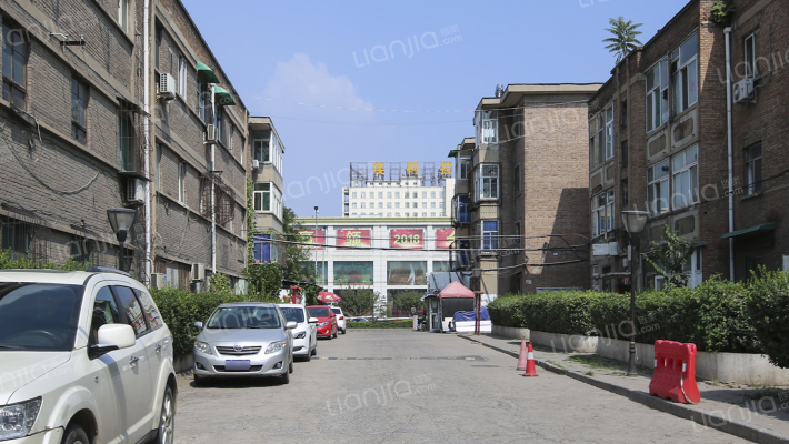 省体育局体育馆东小区外景图