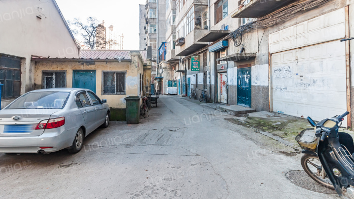 农机公司家属楼外景图