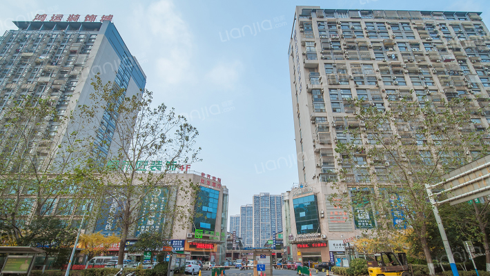 鸿运大厦外景图