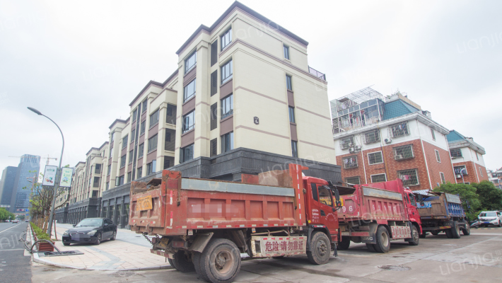 悦江银座外景图