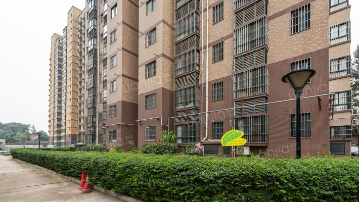 陕西省公路机械厂家属院外景图