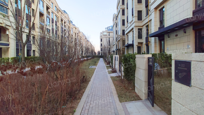 阳光城花满墅外景图