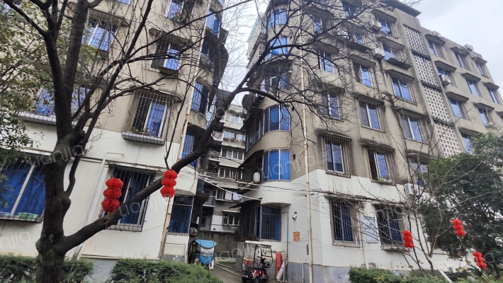 110法院宿舍外景图