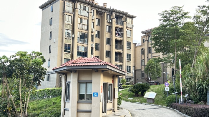 金玉山庒外景图