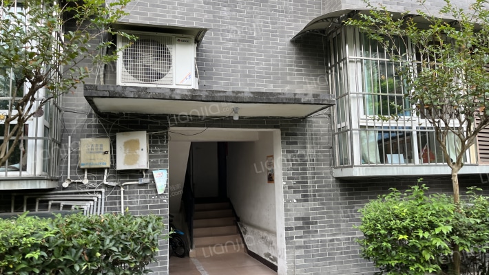 阿坝州卫生局干休所外景图