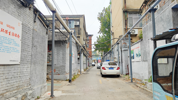 泰安五岳专用汽车有限公司宿舍外景图