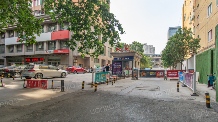 郑州瑞园房价怎么样瑞园房源户型图小区车位交通地址详情分析