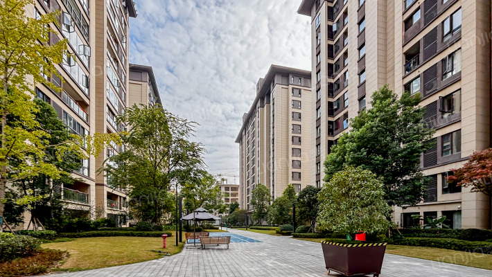 中骏璟颂外景图