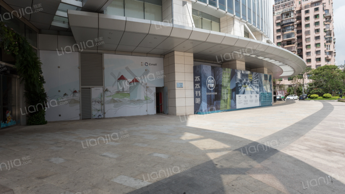 天玺世茂海峡大厦外景图