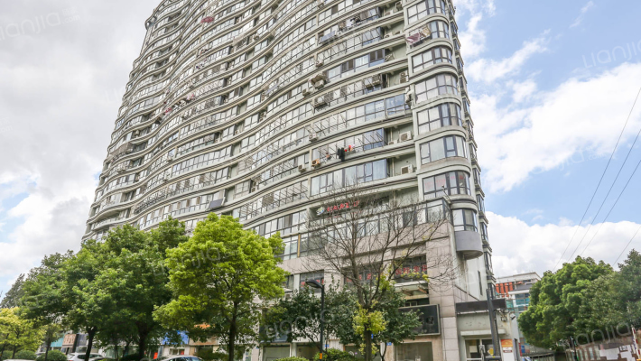 全景大厦外景图