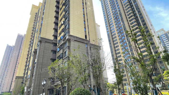 恒大翡翠珑庭外景图