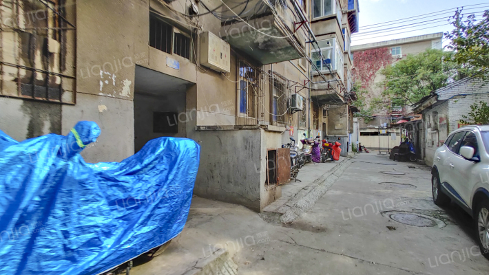 胡粮小区外景图