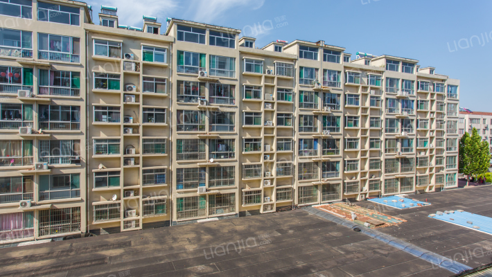 东马村生活区外景图