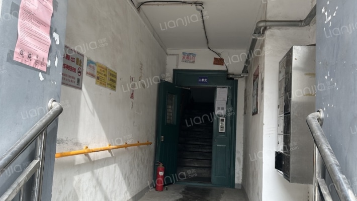 阜成门外大街外景图