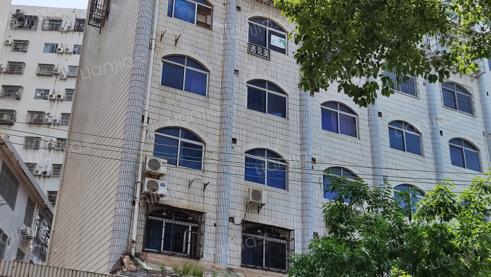 海富大厦附属楼外景图