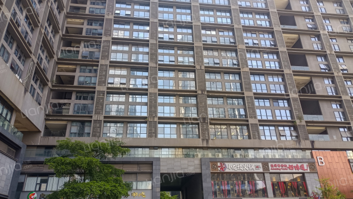 南宁万科大厦外景图