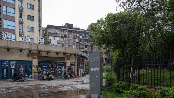 回收公司宿舍外景图